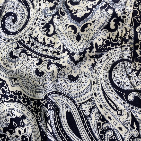 Trina Turk Navy and White Paisley High Waist Shorts - Picture 5 of 7